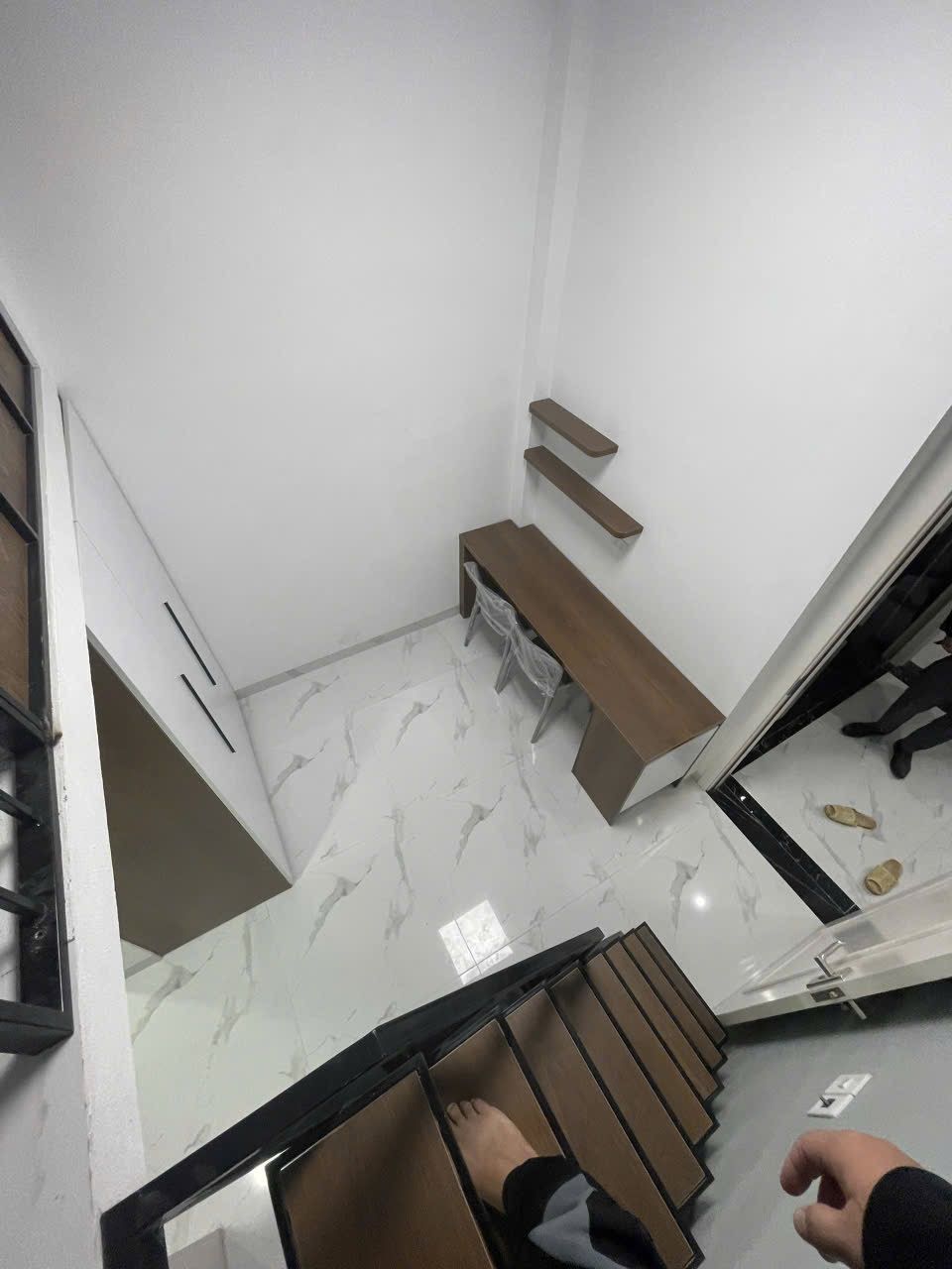 CĂN GÁC XÉP GIÁ RẺ Ở NGÕ 21 YÊN XÁ