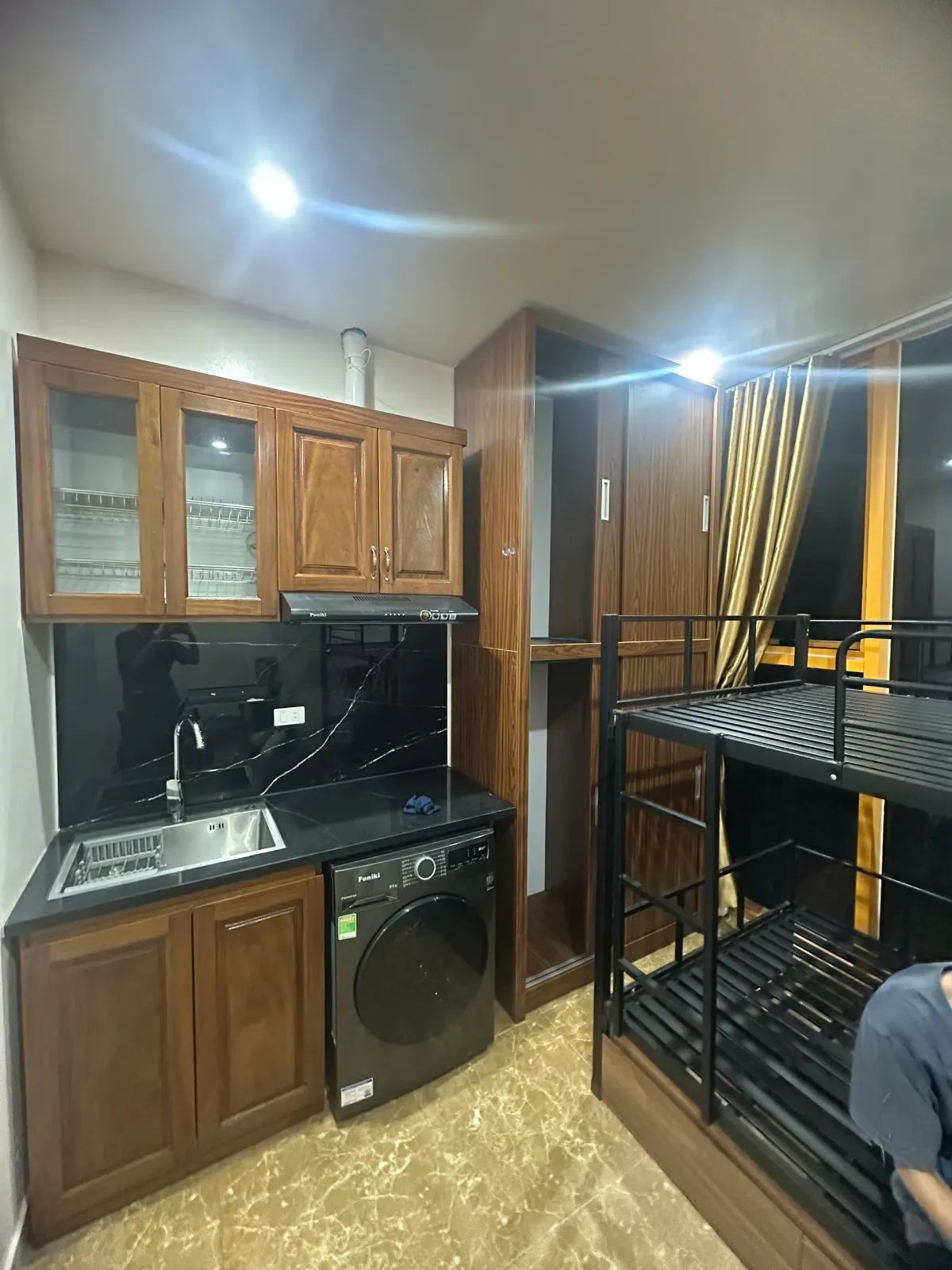 STUDIO GẦN BÁCH KINH XÂY 99 TRƯƠNG ĐỊNH