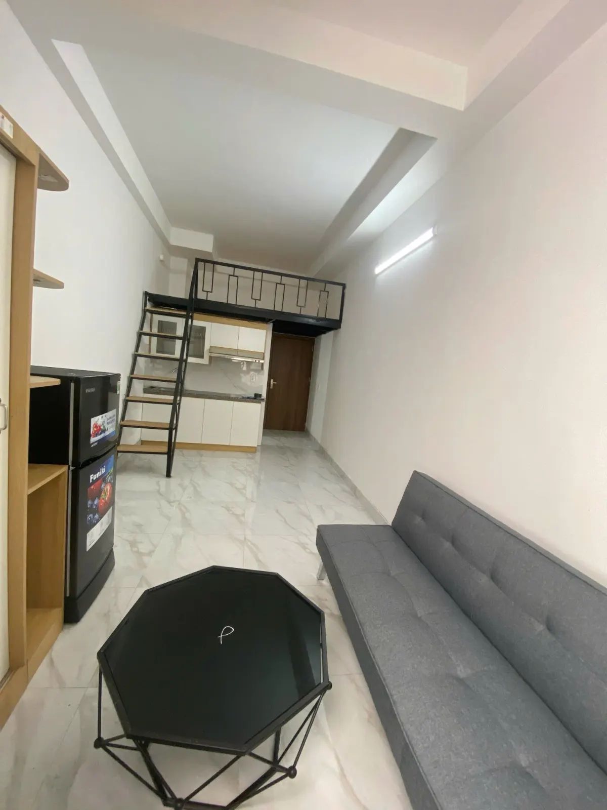 Gác xép ngõ 245 đường lạc long quân