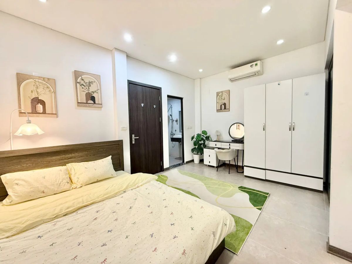 Studio khép kín ngõ 612 Lạc Long Quân