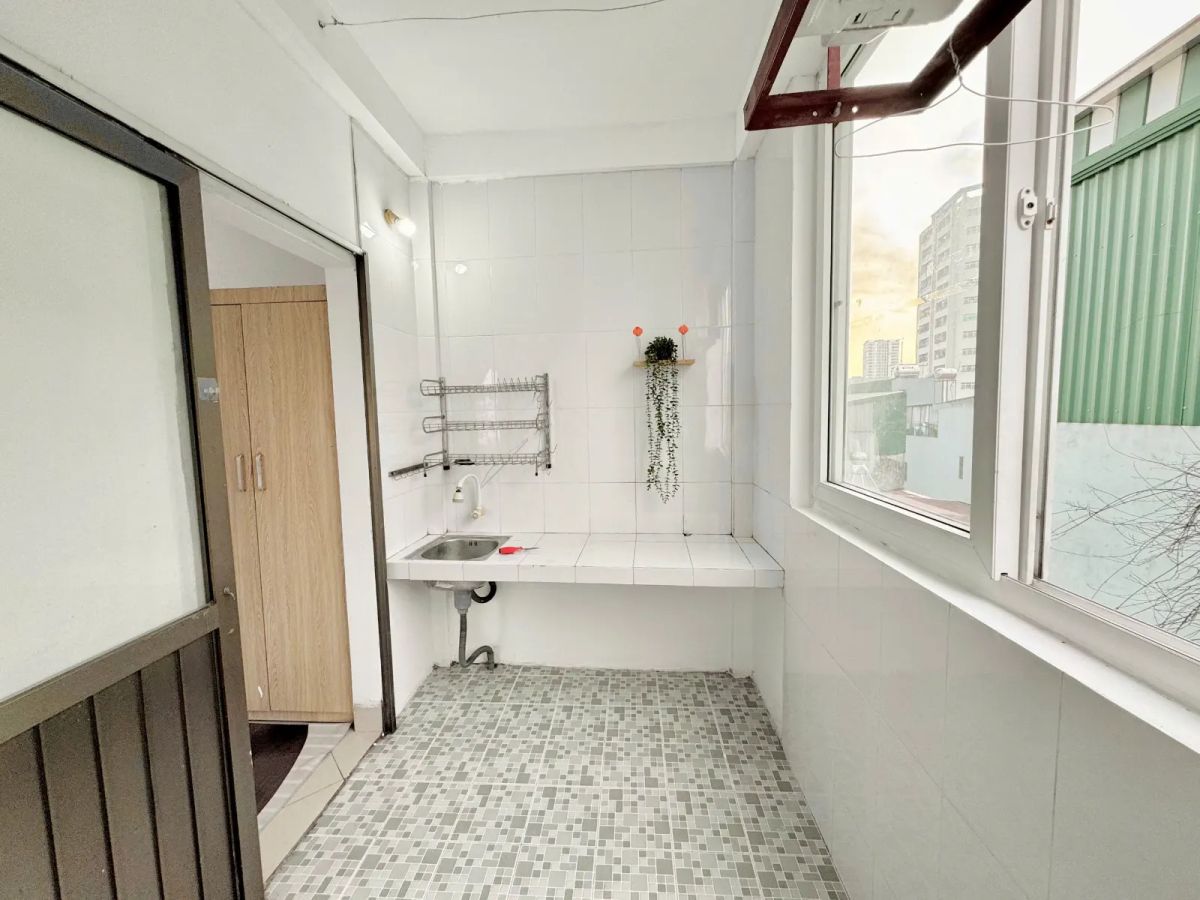 Studio 1 ngủ 1 bếp ngõ 319 Trần Cung
