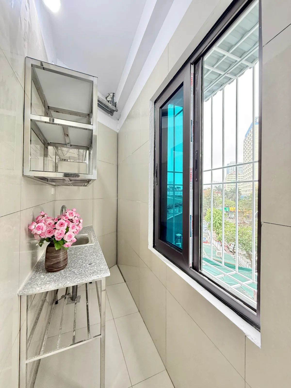 Studio ban công thoáng Trần Cung