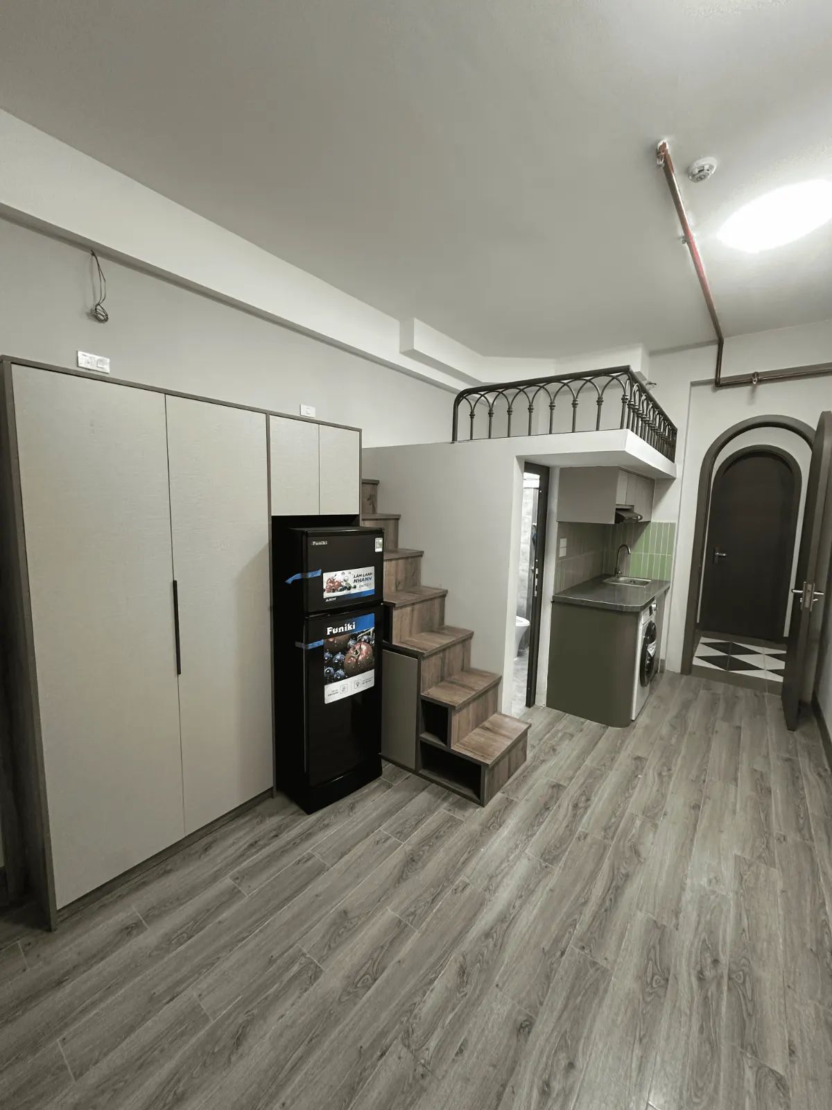 CĂN GÁC XÉP SIÊU SINH Ở NGÕ 157B CHÙA LÁNG