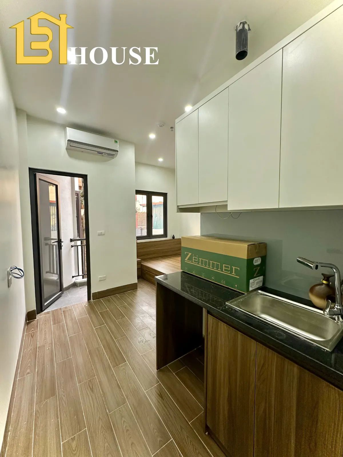 Studio full đồ ngõ 75 Vĩnh Phúc
