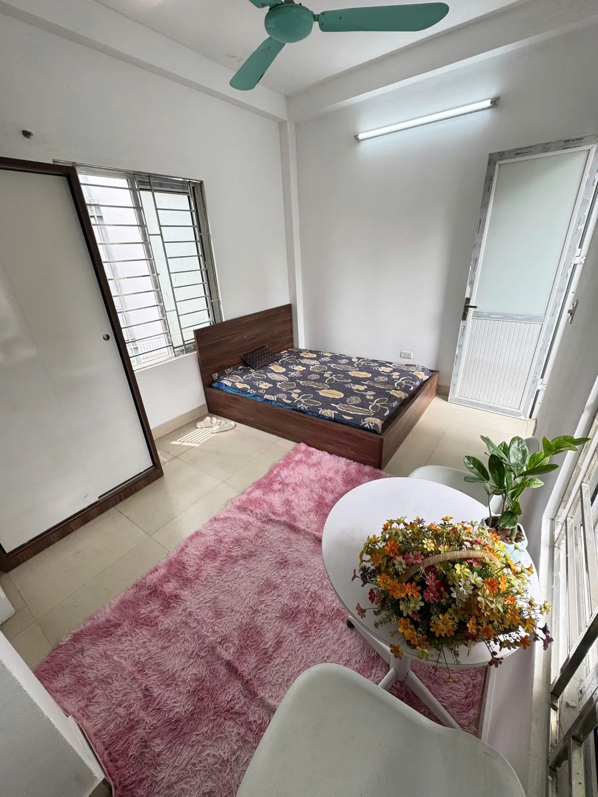 Phòng studio 40m2 ngõ 1160 Đường Láng