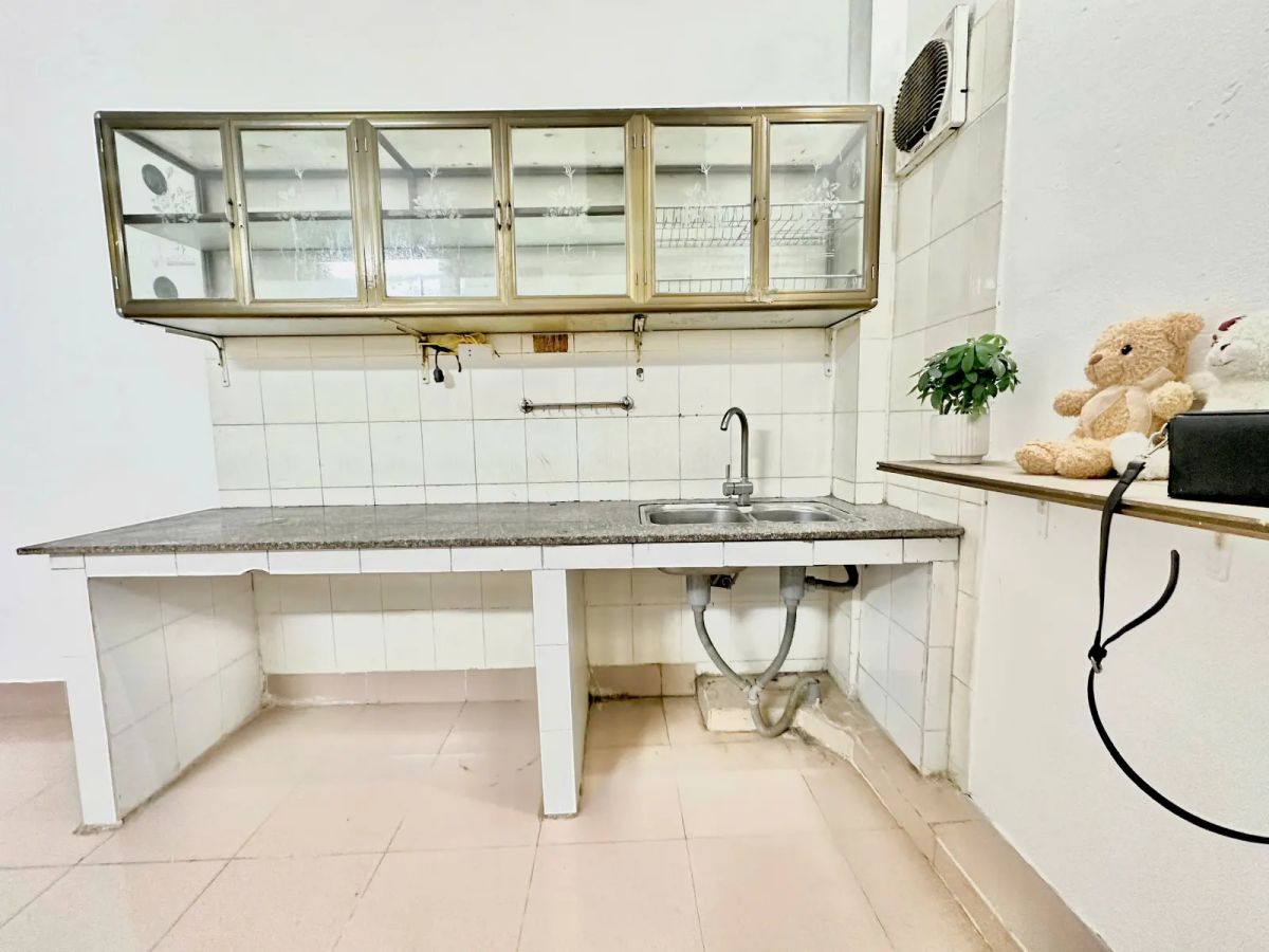 Studio khép kín 30m2 tại ngõ 192 Yên Hòa